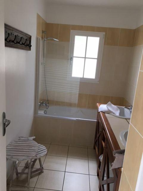 Gite Avec Piscine Privative L'Aiguillon-sur-Vie Exterior photo