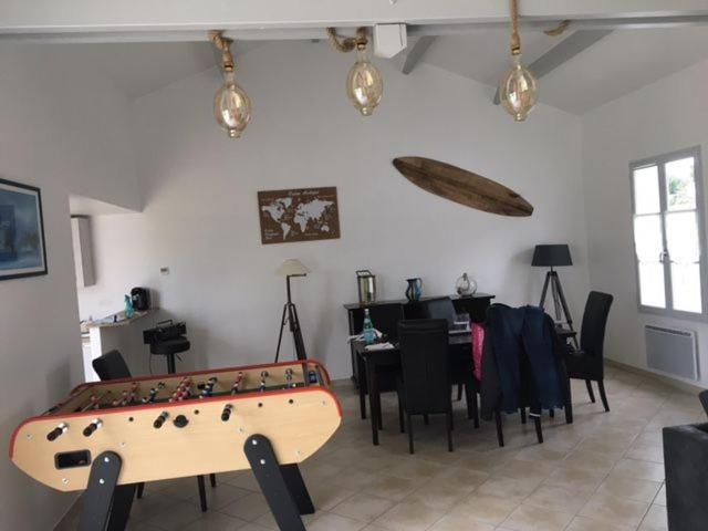 Gite Avec Piscine Privative L'Aiguillon-sur-Vie Exterior photo